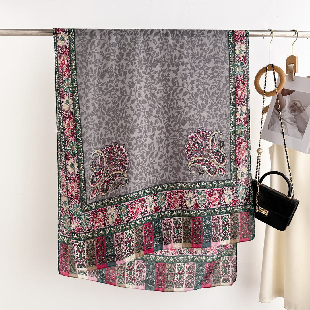 Écharpe légère et fluide à motifs rétro pour femme - image 7
