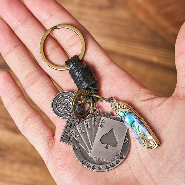 Pendentif poker rétro avec porte-clés couteau pliant à texture coquillage - image 2