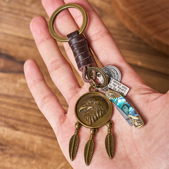 Porte-clés couteau pliant rétro avec pendentif rond en forme de coquillage et pendentif tête d'aigle, texture coquillage - image 2