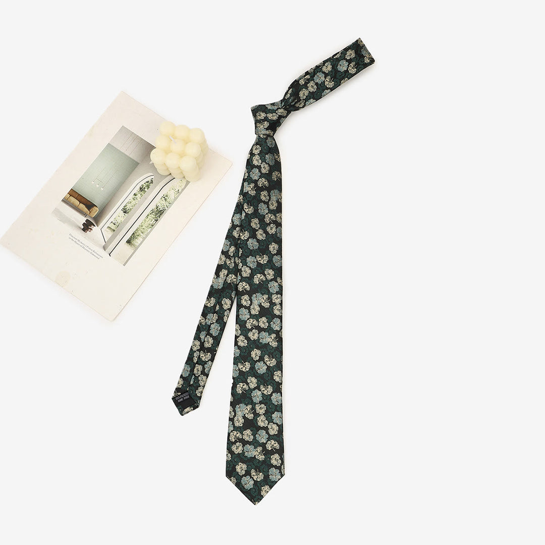 Cravate pour homme vert foncé à motif fantaisiste, nouée à la main - image 2