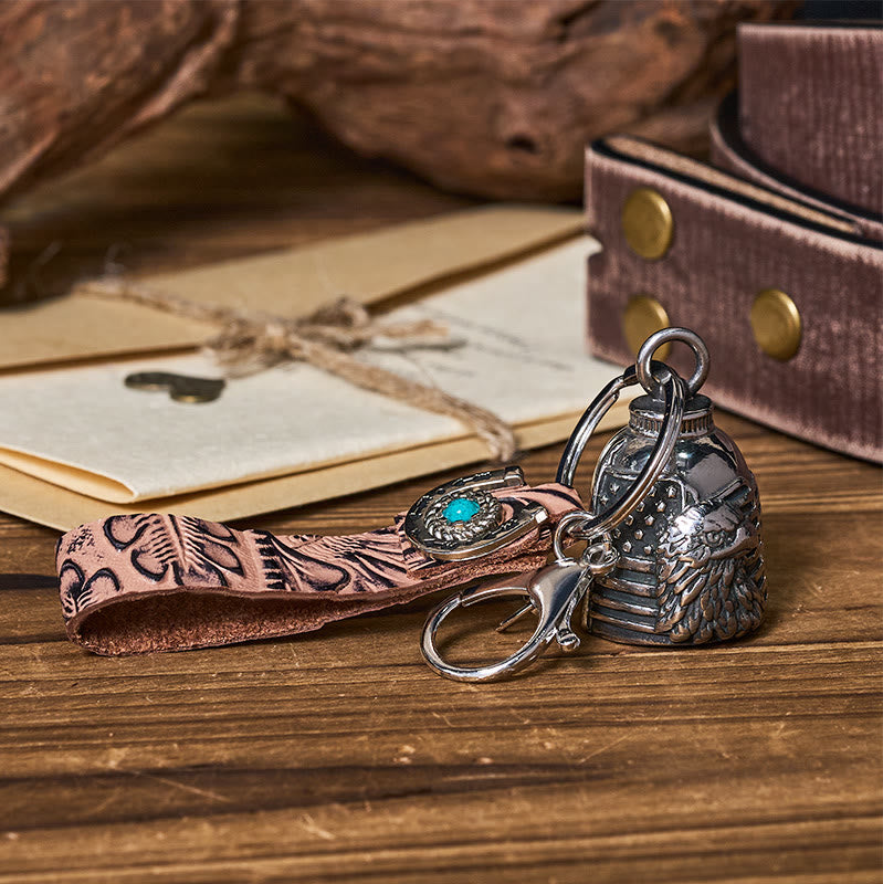 Porte-clés vintage en cuir gaufré avec clochette d'aigle de moto - Style n° 1 - image 1