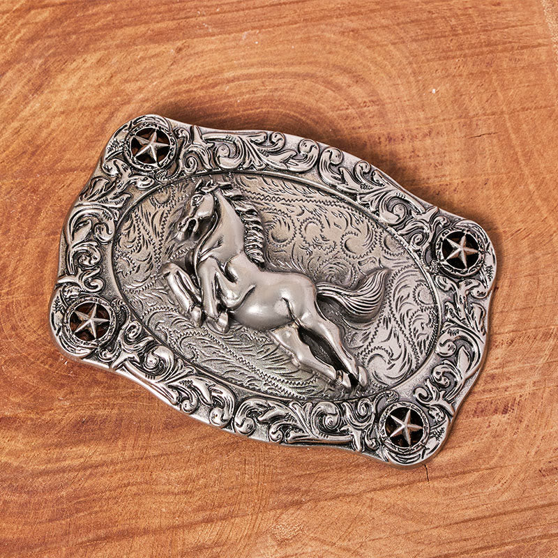 Ceinture en cuir pour homme avec boucle argentée représentant un cheval au galop et des étoiles - image 1