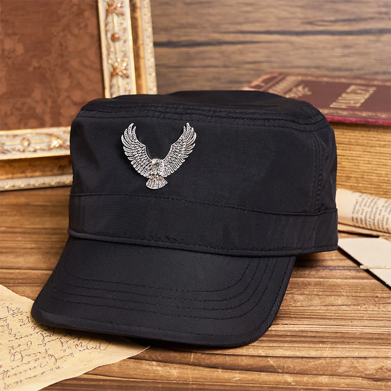 Béret vintage pour homme avec écusson aigle et calotte plate - image 4