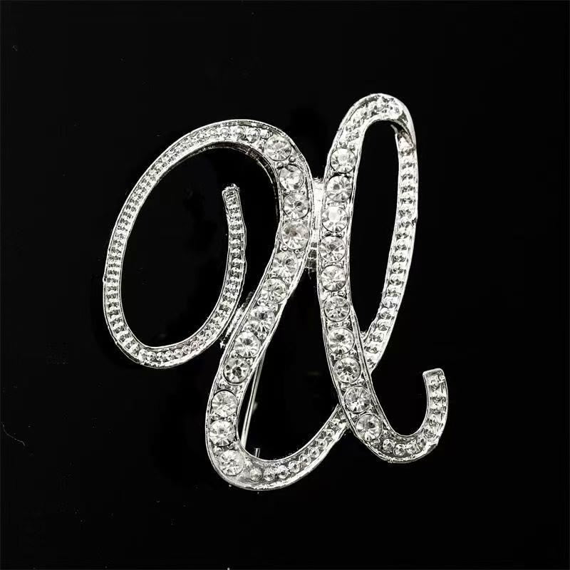 Broche initiale en or et argent incrustée de diamants - Argent - U - image 42