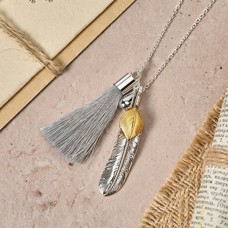 Collier vintage bohème en argent à pompon et plumes - image 2