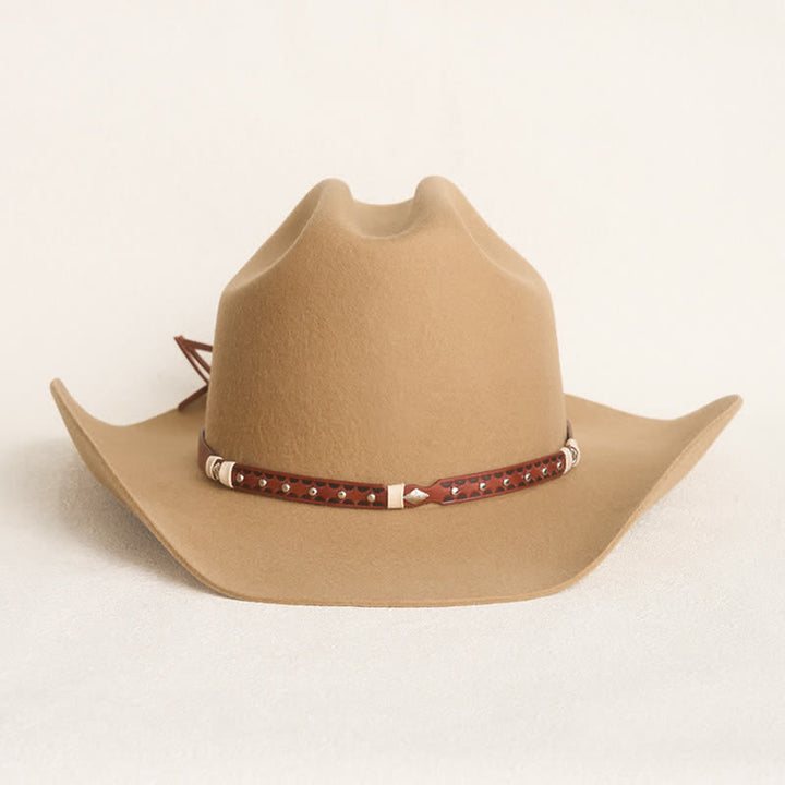 Chapeau de cowboy classique en chameau avec rivets élégants - image 1