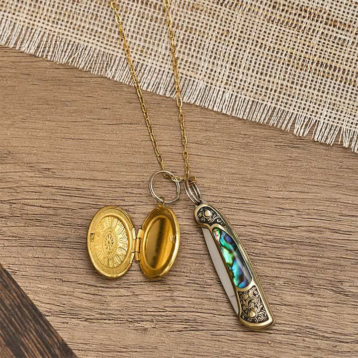 Collier double pendentif audacieux en nacre d'ormeau avec couteau et médaillon photo - image 3