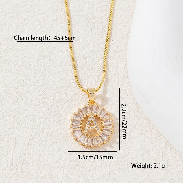 Collier pendentif lettre entièrement serti de diamants et plaqué or - image 4