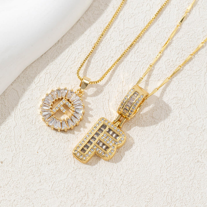 Collier pendentif lettre entièrement serti de diamants et plaqué or - Doré - F - image 9