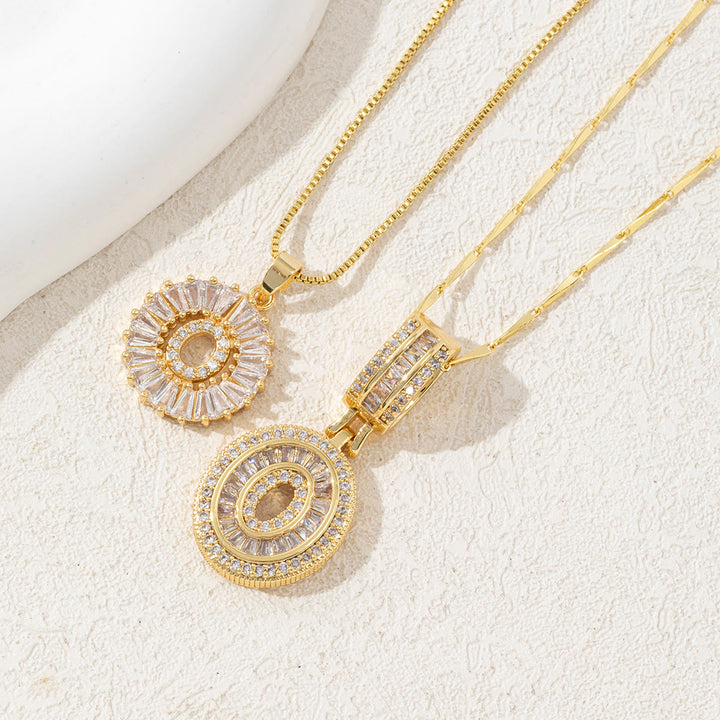 Collier pendentif lettre entièrement serti de diamants et plaqué or - Doré - O - image 17