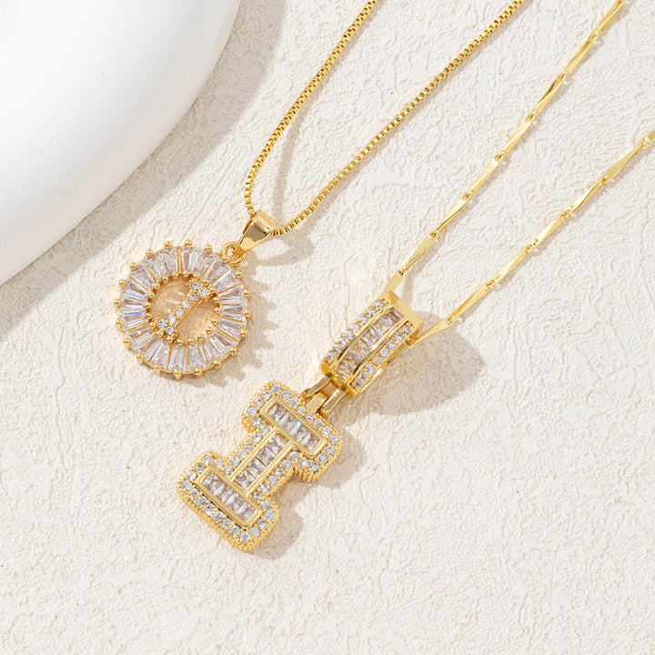 Collier pendentif lettre entièrement serti de diamants et plaqué or - Doré - je - image 12