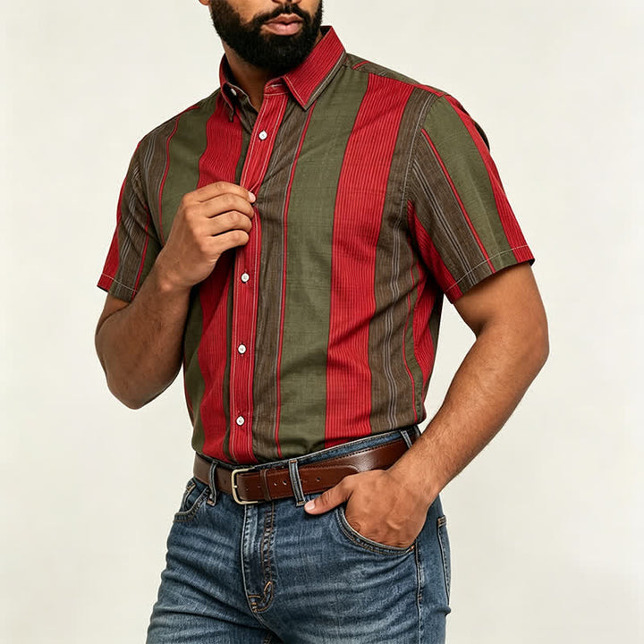 Chemise classique à rayures rouges et olive à manches courtes pour homme - image 2