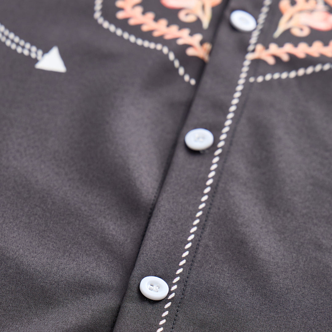 Chemise habillée pour homme, style rodéo, à imprimé floral noir et rouge - image 5