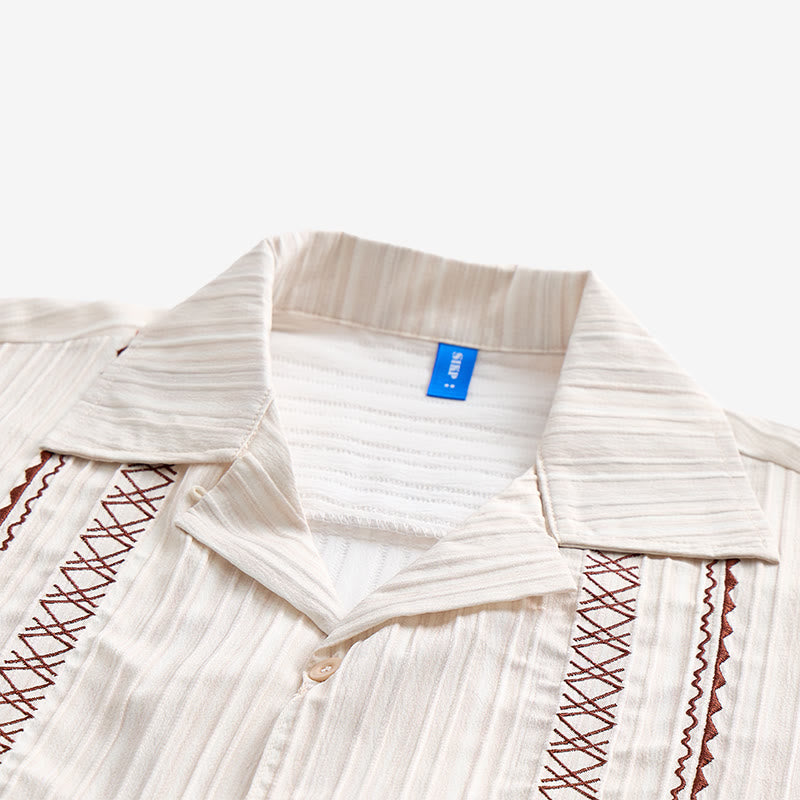 Chemise beige texturée artisanale avec broderie noire - image 4