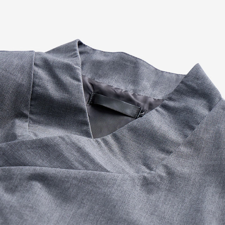 Gilet de costume formel pour homme, coupe moderne et asymétrique, à revers. - image 6