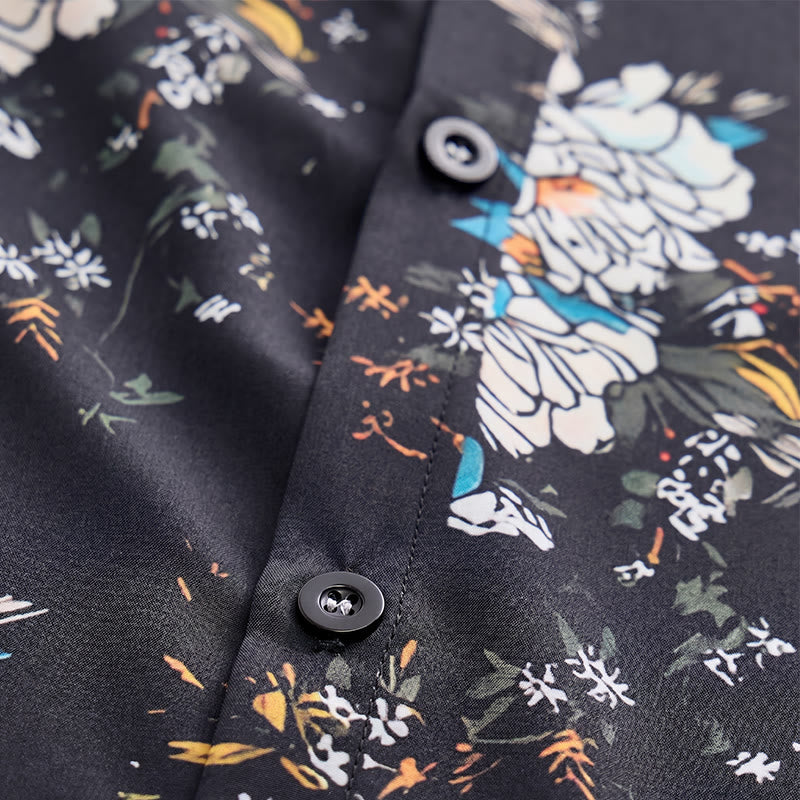 Chemise hawaïenne à manches courtes à motif floral romantique sombre - image 5