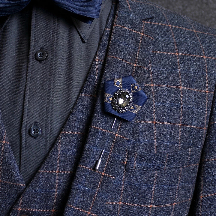 Broche à revers pour homme en tissu géométrique à cristaux fumés - image 0