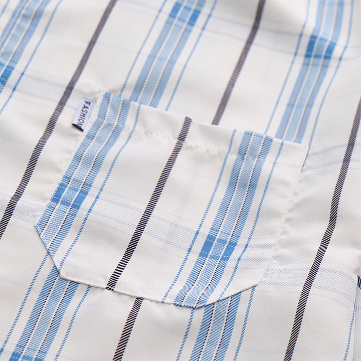 Chemise à carreaux rayée classique sur fond crème, idéale pour le bureau au quotidien. - image 7