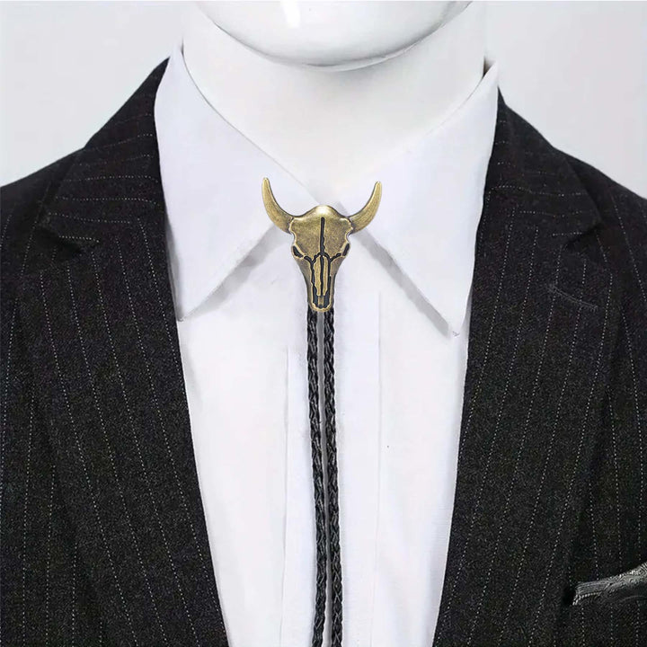 Cravate bolo vintage cowboy en bronze avec crâne de taureau - image 0