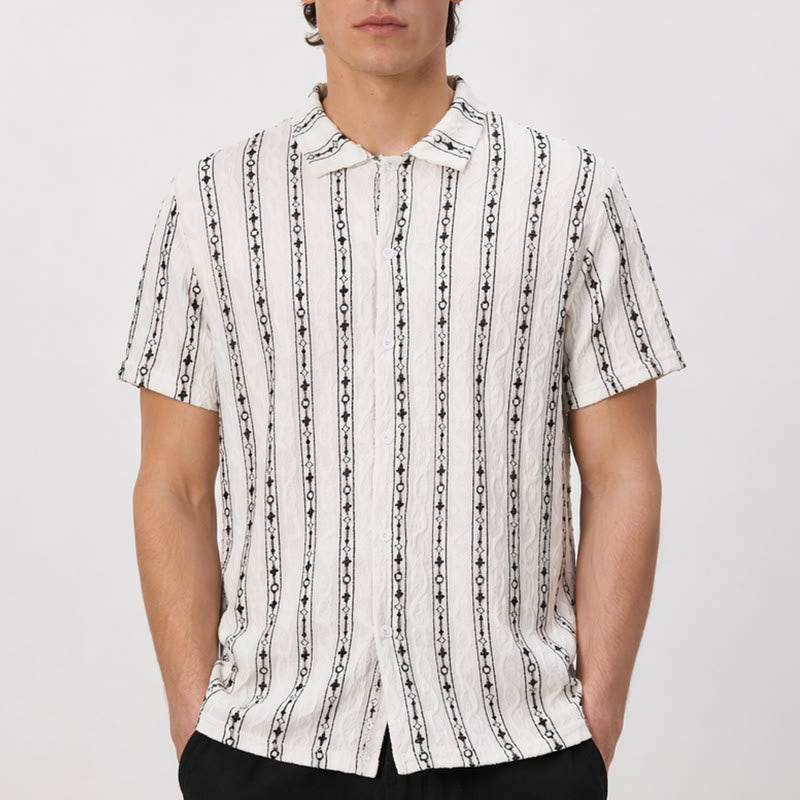 Chemise en coton à col cubain et motif géométrique à rayures verticales - image 1