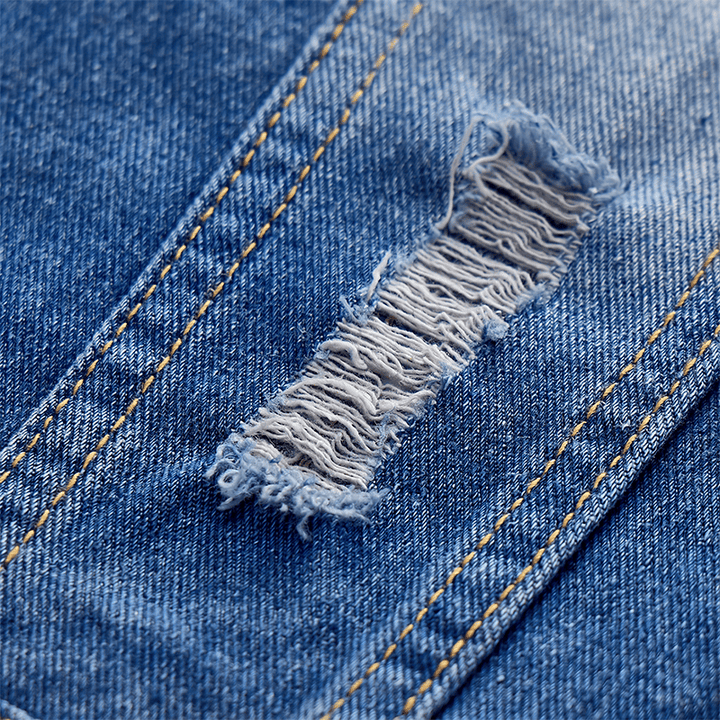 Gilet en jean bleu délavé et déchiré avec patchwork - image 7