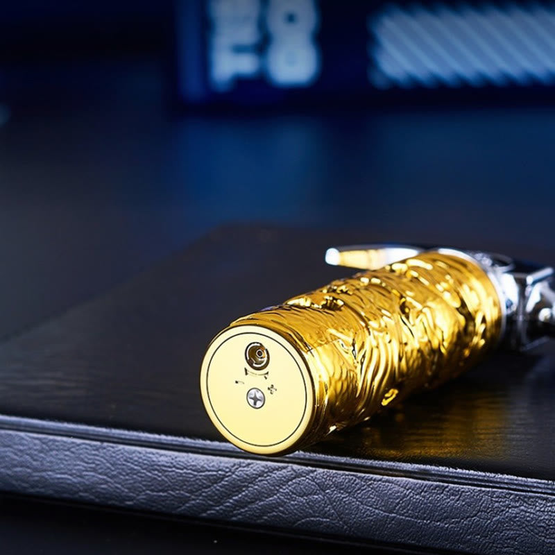 Briquet à butane avec emblème de loup en forme de marteau doré - image 4