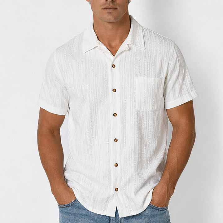 Chemise blanche texturée en jacquard tissé, idéale pour les vacances - image 1