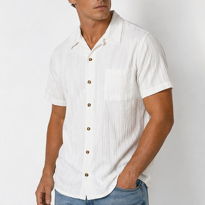 Chemise blanche texturée en jacquard tissé, idéale pour les vacances - image 3