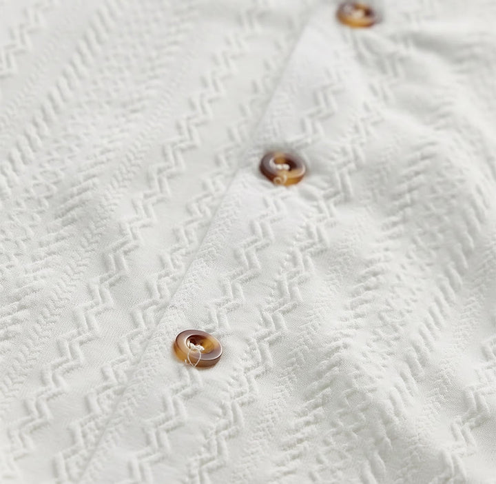 Chemise blanche texturée en jacquard tissé, idéale pour les vacances - image 5