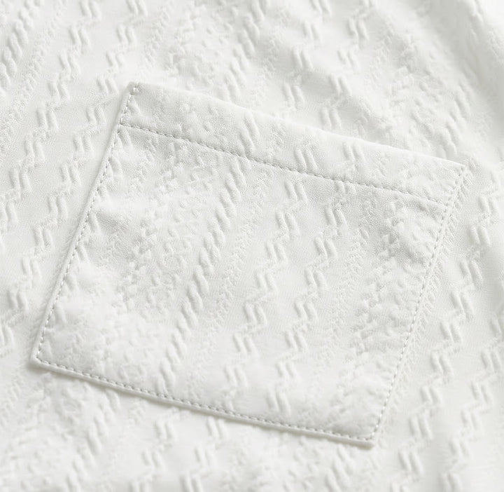 Chemise blanche texturée en jacquard tissé, idéale pour les vacances - image 6
