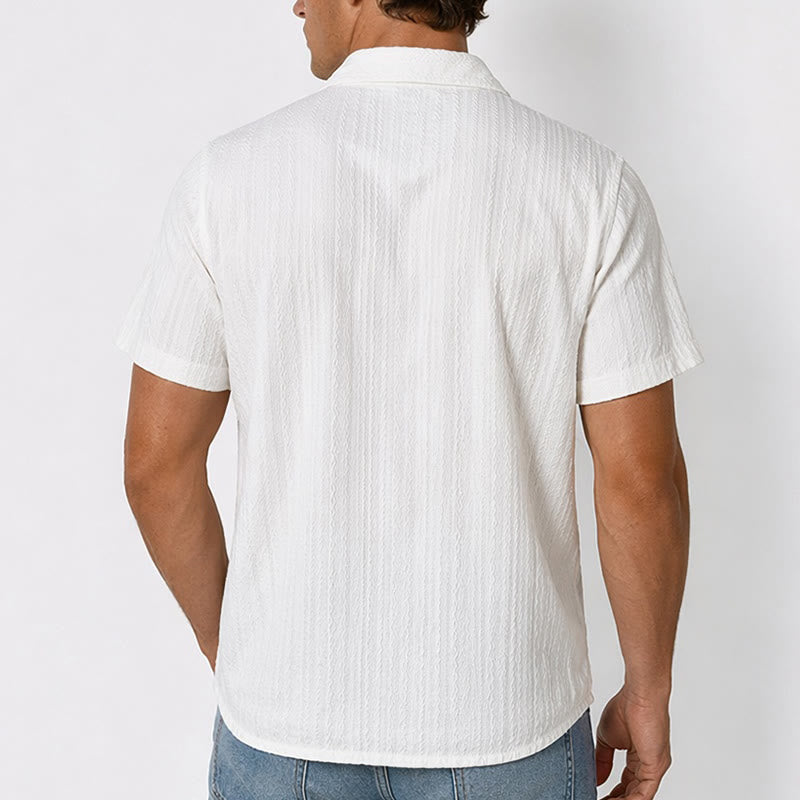 Chemise blanche texturée en jacquard tissé, idéale pour les vacances - image 2