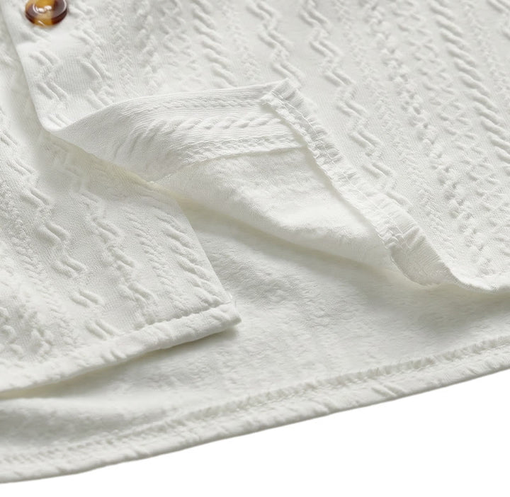Chemise blanche texturée en jacquard tissé, idéale pour les vacances - image 8