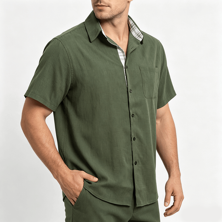 Chemise à manches courtes boutonnée en lin uni pour homme - image 2