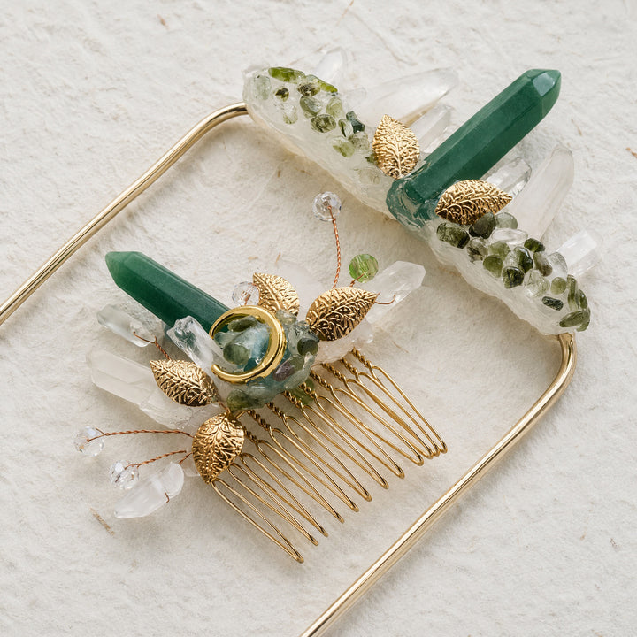 Boutonnière de poche artisanale pour le marié et peigne à cheveux en cristal pour la mariée (ensemble) - Vert et or - image 10