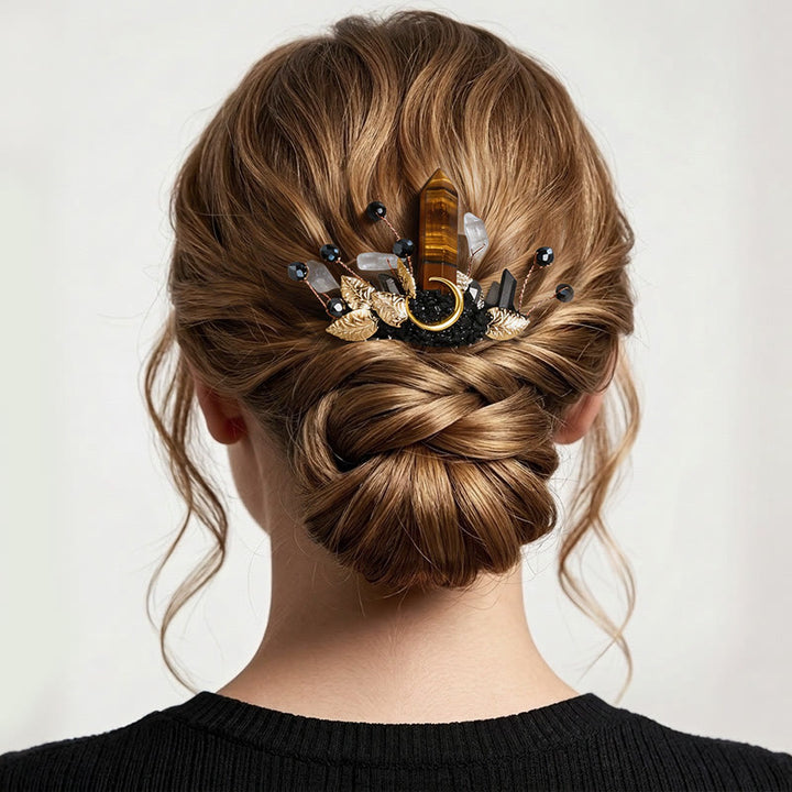 Boutonnière de poche artisanale pour le marié et peigne à cheveux en cristal pour la mariée (ensemble) - image 2