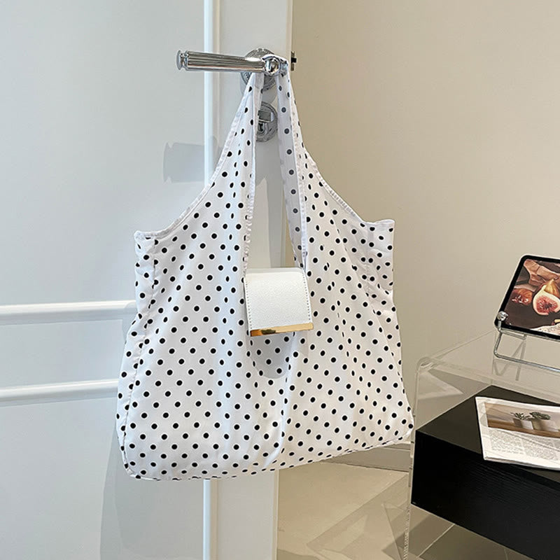 Sac fourre-tout pliable en nylon avec porte-clés et accent en cuir - Point blanc - Petit - image 30