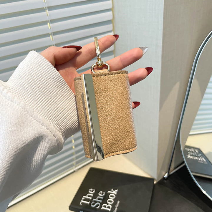 Sac fourre-tout pliable en nylon avec porte-clés et accent en cuir - image 13