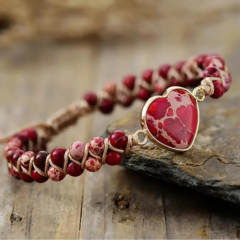 Bracelet d'amour ajustable en macramé avec cœur et pierre naturelle - Rouge - image 9