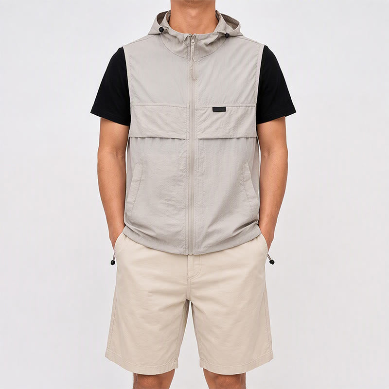 Gilet de sport respirant à capuche pour homme, offrant une protection solaire et idéal pour les activités de plein air. - image 1