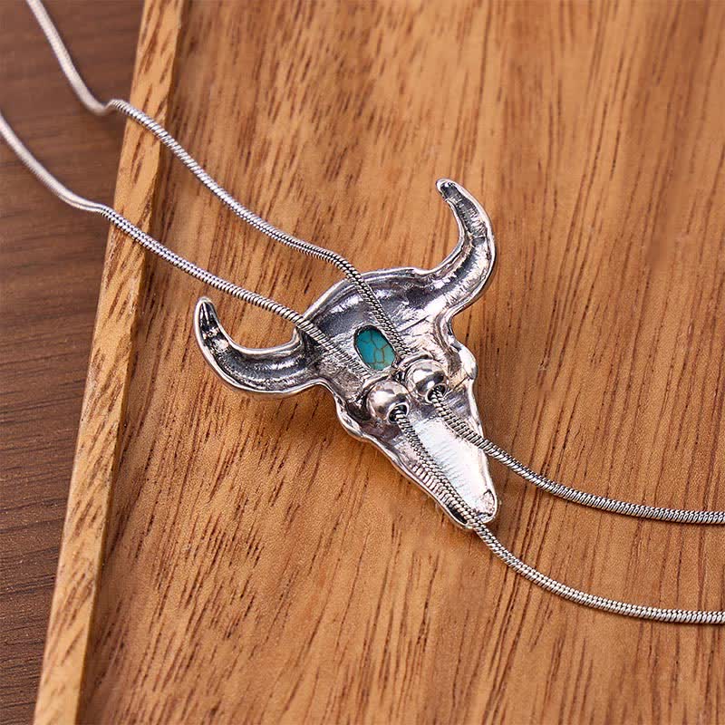 Collier bolo ethnique en turquoise sculptée, forme Y, avec crâne de taureau. - image 2
