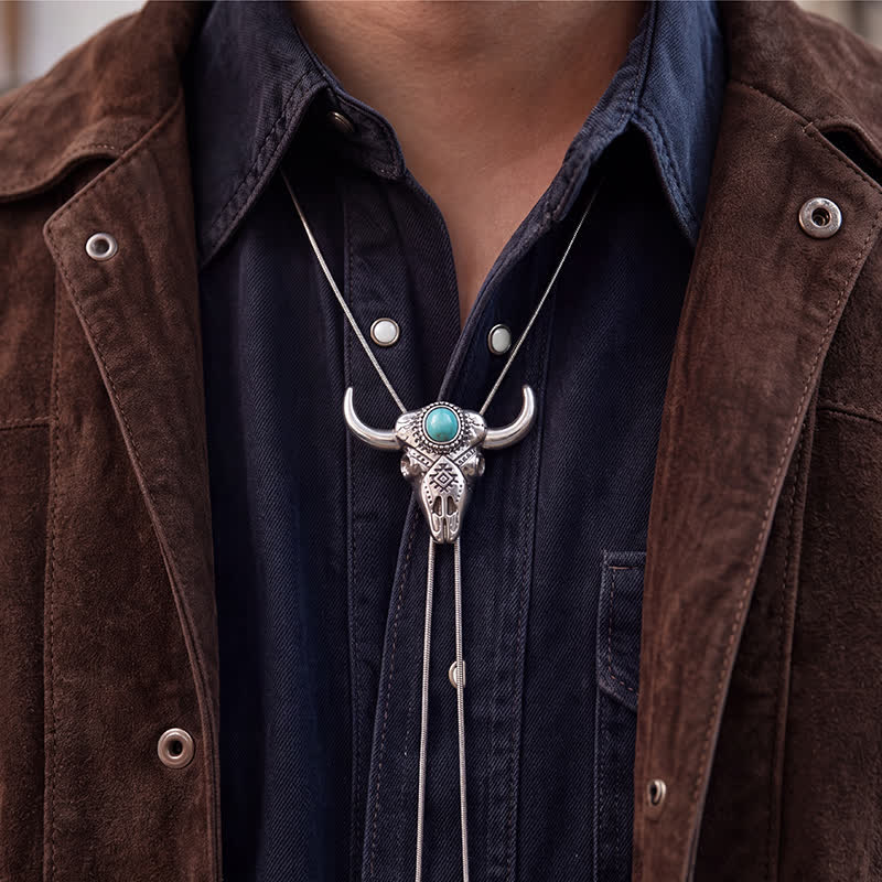 Collier bolo ethnique en turquoise sculptée, forme Y, avec crâne de taureau. - image 1