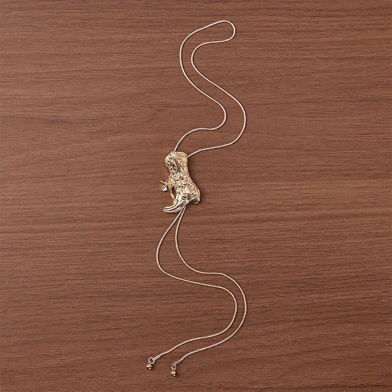 Bottes de cowboy avec collier bolo ajustable en forme de Y orné d'une étoile - image 3
