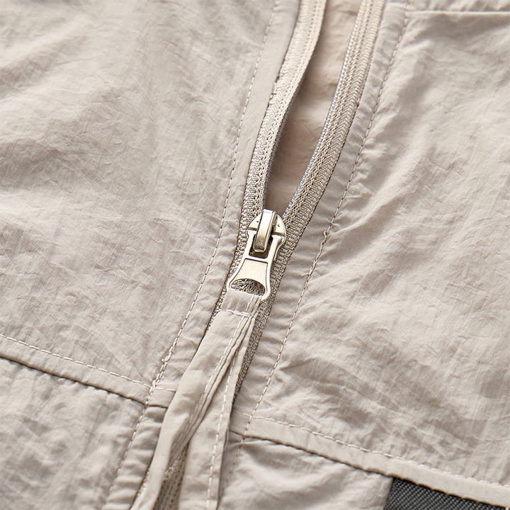 Gilet de sport respirant à capuche pour homme, offrant une protection solaire et idéal pour les activités de plein air. - image 11