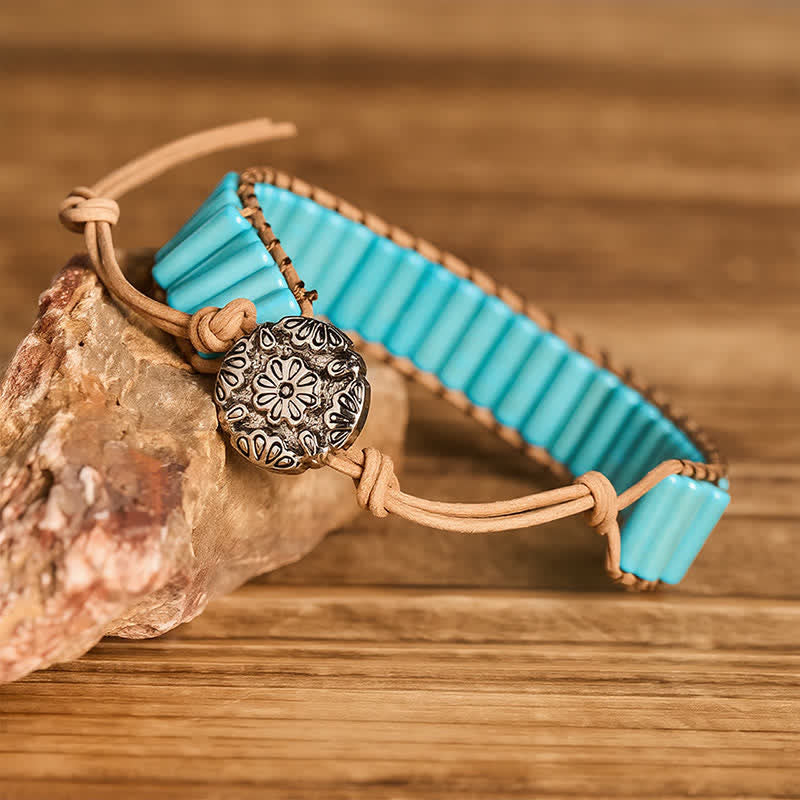 Bracelet en cuir marron avec perles tubulaires turquoise style cowgirl western - image 2