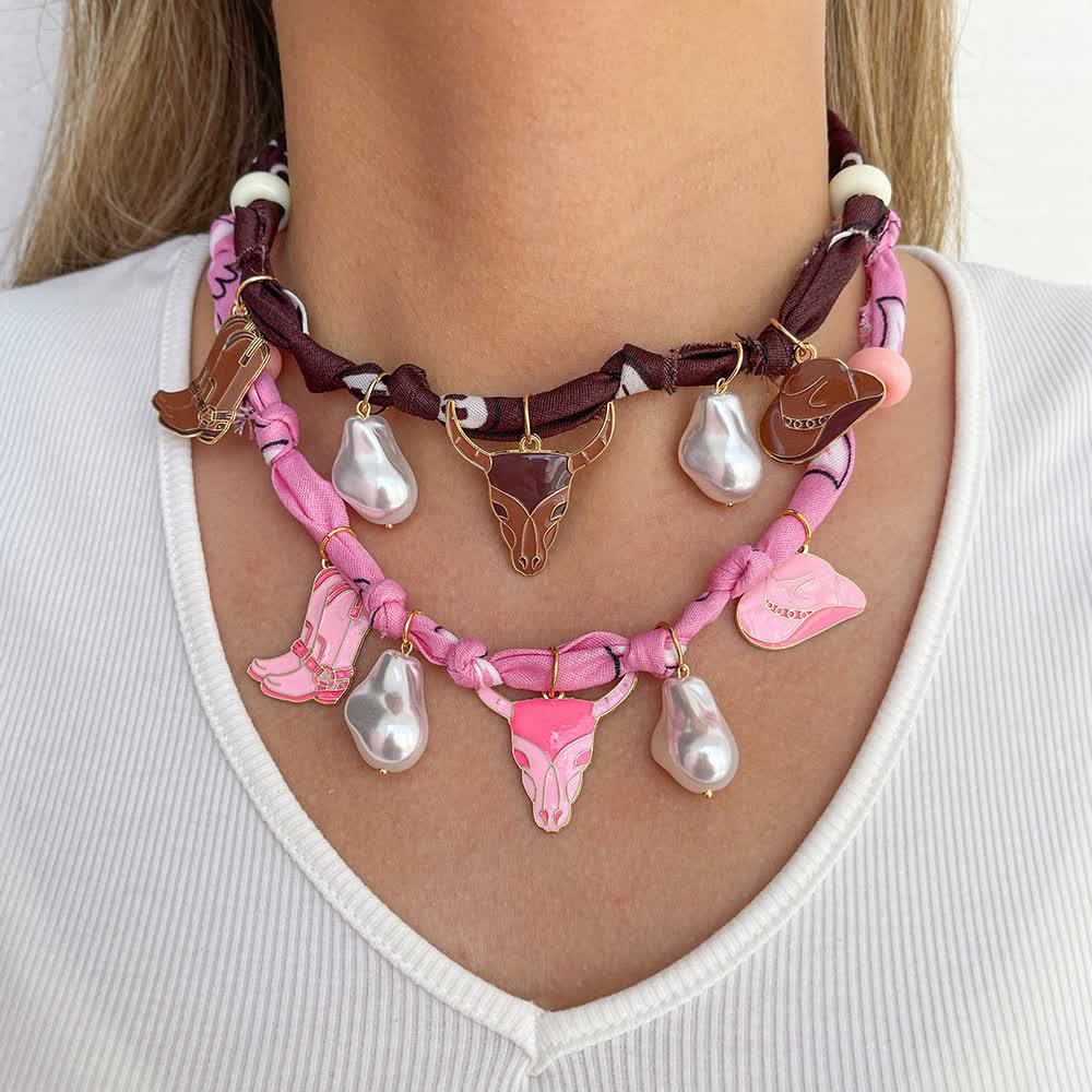 Collier écharpe taureau Longhorn Sweet Howdy avec breloques bottes et chapeau - image 0