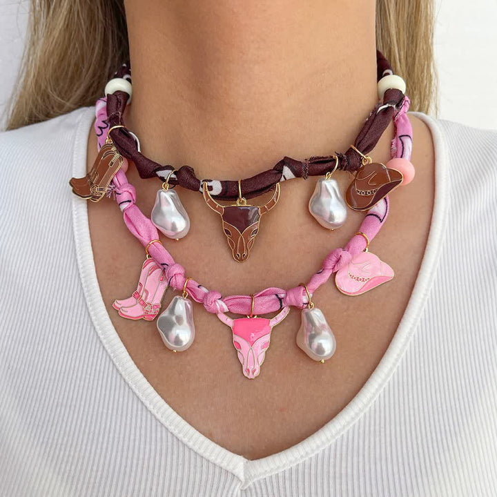Collier écharpe taureau Longhorn Sweet Howdy avec breloques bottes et chapeau - image 0