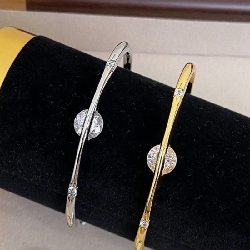 Bracelet jonc vintage en cuivre plaqué orné de zircon et de motifs planétaires rotatifs, idéal pour les femmes et les occasions spéciales. Bijou cadeau parfait pour les fêtes. - image 3