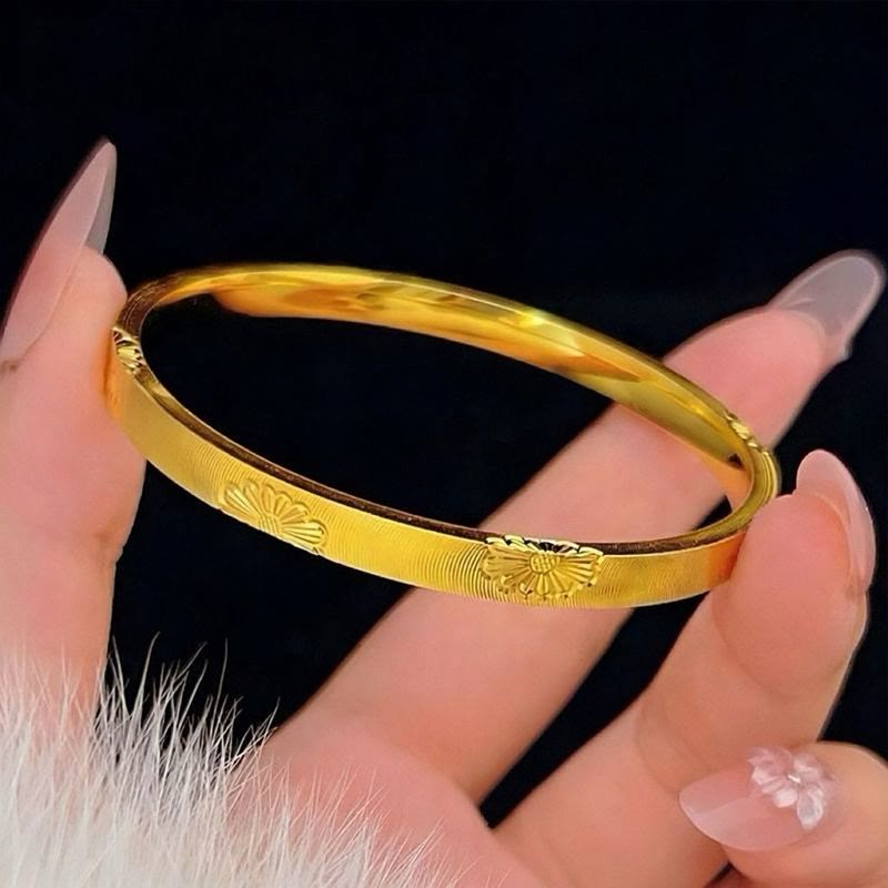 Bracelet jonc fermé doré à motif marguerite et texture œil-de-chat pour femme - image 3