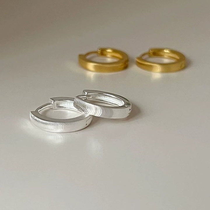 Boucles d'oreilles créoles œil de chat texturées en argent S925 pour femmes - image 7