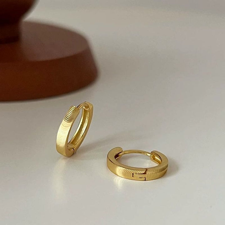 Boucles d'oreilles créoles œil de chat texturées en argent S925 pour femmes - image 5